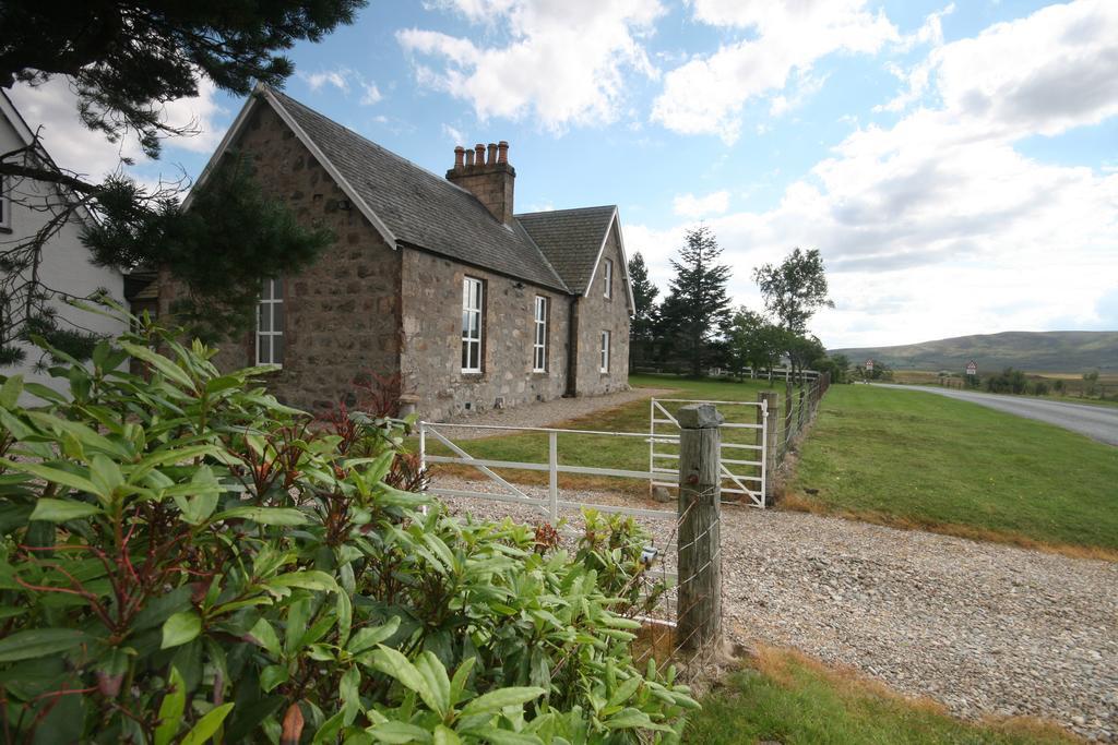 לינה וארוחת בוקר Grantown-on-Spey Dava School House מראה חיצוני תמונה